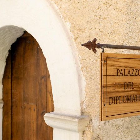 Palazzo Del Diplomatico Villa Белмонте Калабро Екстериор снимка